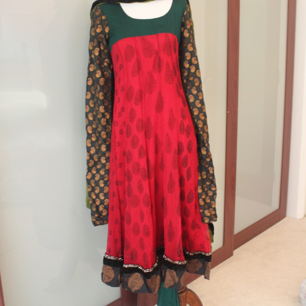 Indian Pakistani outfit